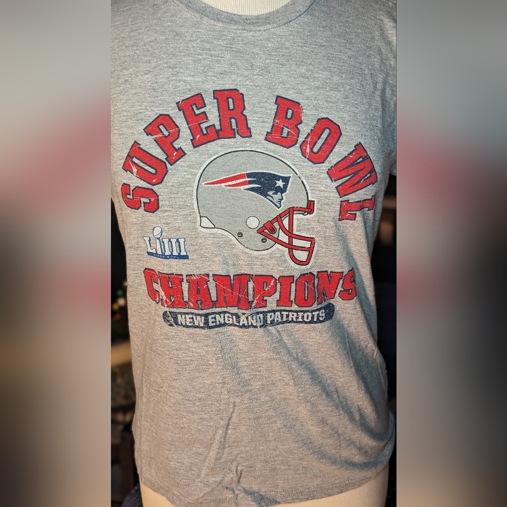 New England Patriots graphic tee